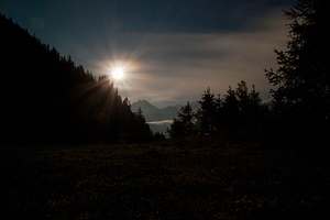 Paysages divers (Paysages)  Saint-Maurice [Suisse] 03/07/2012 - 1980mpour changer: un petit paysage nocturne.